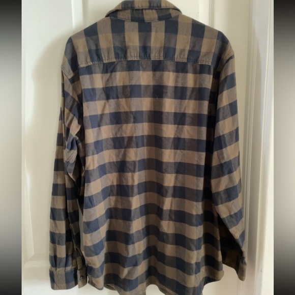 2/$20 Columbia Flannel Shirt - Picture 2 of 2
